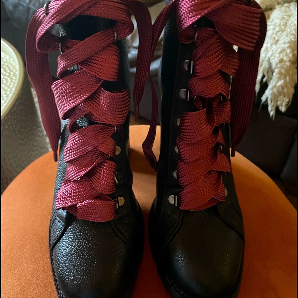 SCHUTZ BOOTIES
